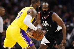 王猛&吳悠談造犯規(guī)：籃球就是欺騙游戲 SGA場(chǎng)均7罰就有人受不了