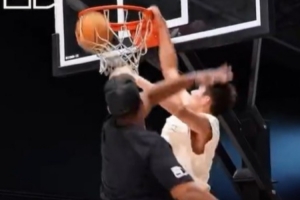 打磨技術(shù)！CBA狀元楊曦皓跟隨外籍訓(xùn)練師進(jìn)行特訓(xùn)