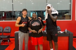 新賽季火箭主控？訓(xùn)練師曬謝潑德訓(xùn)練照 肱二頭肌粗壯醒目