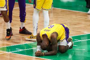 夸梅：詹姆斯不是國(guó)王而是傀儡 國(guó)王不會(huì)下跪只會(huì)讓別人下跪