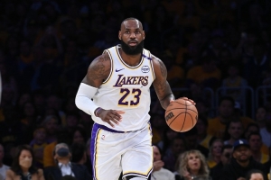 名記：詹姆斯正召集投資者欲推出新籃球聯(lián)賽 計劃與NBA競爭