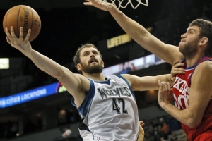 邁克爾-比斯利：凱文-樂福森林狼時期就是個猛獸 經(jīng)?？诚?0+20