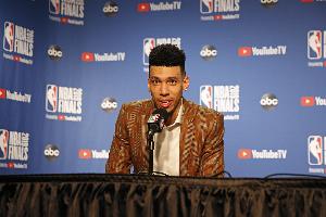 鐵林：不該縮短每節(jié)時(shí)間 真正拖沓的是犯規(guī) 可以把罰球改成1罰2分