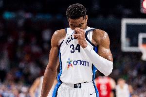 字母：他們都說(shuō)我不配進(jìn)國(guó)家隊(duì) 但我每場(chǎng)都全力以赴拼到喘不上氣