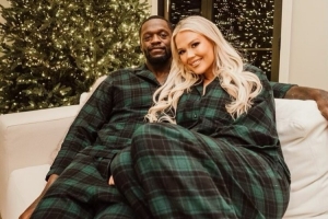 蘭德?tīng)柛卸髌拮釉谧约何舐闀r(shí)不離不棄 后者網(wǎng)絡(luò)尋醫(yī)助丈夫戒毒