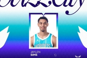 上賽季場均7分2助！黃蜂官方：球隊(duì)簽下后衛(wèi)杰倫-西姆斯