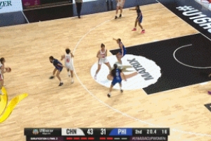 主攻手！李沅珊14中6砍半場(chǎng)最高15分 三分7中3