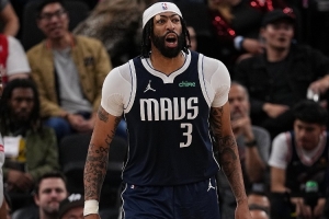 Lowe：濃眉打4籃板控制更好 球隊(duì)要發(fā)掘其進(jìn)攻潛力不能只讓其跳投