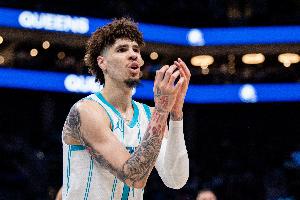 美記：若三球在剩余合同內(nèi)仍然表現(xiàn)不佳 新老板將毫不猶豫放棄他