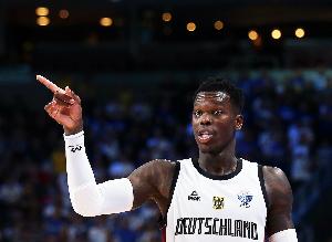 土耳其主帥談施羅德言論：他是好球員 但領(lǐng)導(dǎo)力&謙遜比表現(xiàn)更重要