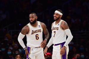 基揚(yáng)-安東尼評(píng)歷史總統(tǒng)山球員：喬丹 詹姆斯 科比 我爸