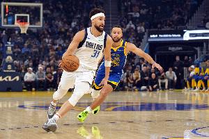 貝恩談與庫里&克萊的差別：他們?cè)诮∩矸烤毜酶?我要追趕他們