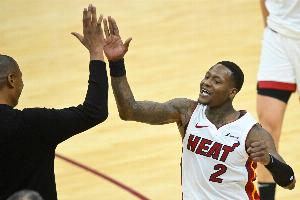 斯波：羅齊爾減重了10-12磅 對(duì)新賽季的用人持開放態(tài)度