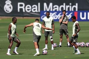 凱拉特主席：皇馬的到來(lái)擴(kuò)展了歐洲足球的邊界，整座城市將會(huì)停擺