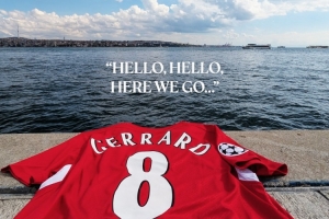 奇跡之夜！利物浦官推曬杰拉德球衣，紀(jì)念時隔20年重返伊斯坦布爾