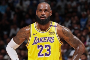 詹姆斯：無論本賽季結(jié)果如何都會全情投入 終點(diǎn)很快就會到了