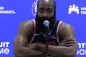 哈登：我重點加強了體能和力量訓(xùn)練 球隊補強了各位置的短板