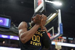 媒體人：任何球員成球星前都是胳膊擰不過大腿 新約未如庫明加愿