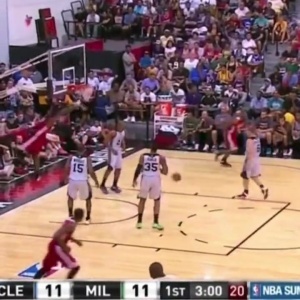 天賦如何？本內(nèi)特夏聯(lián)回顧：雙手炸框+翻身后仰+干拔3分+夢幻腳步