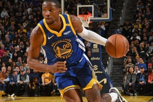 美記：庫明加新合同首年薪資2380萬 第二年2470萬為球隊選項