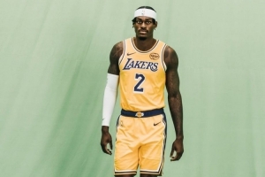 范德彪：休賽期一直在練3分 隊里有出色的組織者我出手機(jī)會會很多