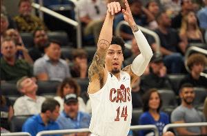 今年38！鐵林：現(xiàn)實(shí)生活中我不算老 但在年輕球員看來已經(jīng)是恐龍