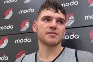 克林根：楊瀚森肯定需要適應(yīng)NBA的節(jié)奏和打法 我去年也是如此