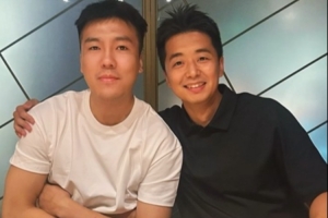 簽下黃榮奇！同曦總經(jīng)理：歡迎成都的王 相互鼓勵、督促、進(jìn)步