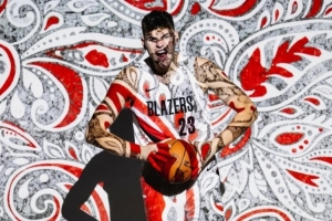 開拓者首發(fā)中鋒？克林根社媒曬顏色絢爛的定妝照：NBA第二年