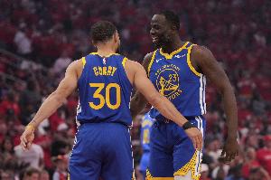 梅爾頓：庫(kù)追求勝欲和對(duì)細(xì)節(jié)關(guān)注會(huì)激勵(lì)身邊人 這是成就偉大關(guān)鍵