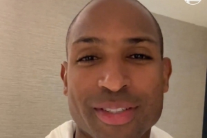 霍福德問(wèn)候勇士球迷：來(lái)到灣區(qū)我超級(jí)興奮 準(zhǔn)備好了開(kāi)啟新征程