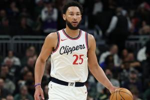 生涯薪資超2億！記者：本-西蒙斯開季時(shí)不會(huì)出現(xiàn)在NBA球隊(duì)名單上