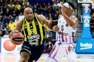 新秀時(shí)隨湖人奪冠！24歲塔克在歐洲賽場(chǎng)降維打擊 兩戰(zhàn)44分6板9助