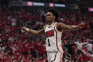 杜蘭特：阿門就是個發(fā)射臺 他的二次起跳超快&風(fēng)格獨一無二