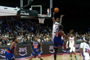 蹦得真高??76人探花埃奇庫(kù)姆起飛 隔扣米切羅沒成功但造成犯規(guī)