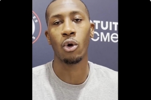 鄧恩：已熟悉范甘迪的防守體系 接下來要做的就是溝通執(zhí)行到位