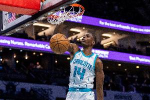 中鋒是球隊短板！迪亞巴特：沒人愿意聽這樣的評價 比賽見分曉