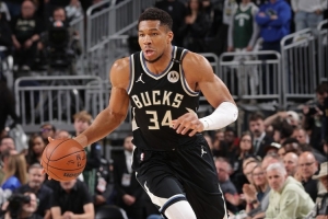 字母：整個(gè)夏天我都在專(zhuān)注提升持球能力 新賽季我會(huì)大量持球