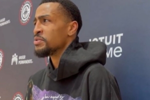 首發(fā)對自己是否重要？科林斯：能首發(fā)當然不錯 但順其自然就好