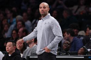 小曾機(jī)會(huì)來(lái)了！籃網(wǎng)主帥：所有健康球員將在未來(lái)兩到三場(chǎng)輪番登場(chǎng)