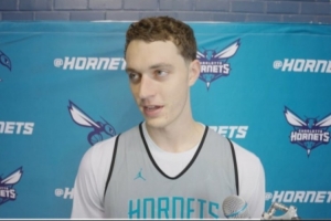 值得期待一手？黃蜂34號秀卡爾克布倫納6中4拿到11分7板2斷1帽