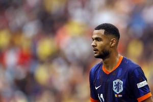 為荷蘭打進17球，加克波國家隊進球數(shù)追平古利特和奧維馬斯