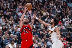 化身鐵匠！馬穆凱拉什維利上半場6中1得4分4板1助 三分5中0