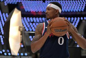 比爾：我的身體狀況比預(yù)期更理想 隊(duì)里都是老將&理解教練戰(zhàn)術(shù)很快