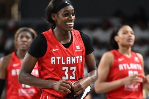 兩位WNBA強(qiáng)援！山東女籃官宣外援瑪雅-考德威爾和林賽-艾倫加盟