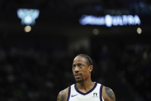 RJ-巴雷特：小時(shí)候看德羅贊的比賽 我曾想要像他一樣打球