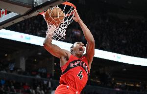 猛龍隊(duì)史至少15分10板5助5帽場(chǎng)次：巴恩斯3次 其他球員都是0