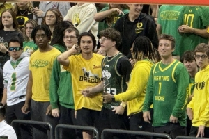 小吧現(xiàn)場(chǎng)直擊|俄勒岡主場(chǎng)有很多林葳球迷 還有人穿著同曦球衣