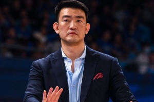 媒體人：周琦的發(fā)揮沒(méi)什么問(wèn)題 王博戰(zhàn)術(shù)板上的變化太少了