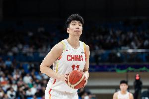 余嘉豪：短期目標(biāo)是下賽季重返畢巴 終極目標(biāo)是沖擊NBA&助力男籃